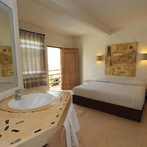 Hotel Plaza Tangolunda